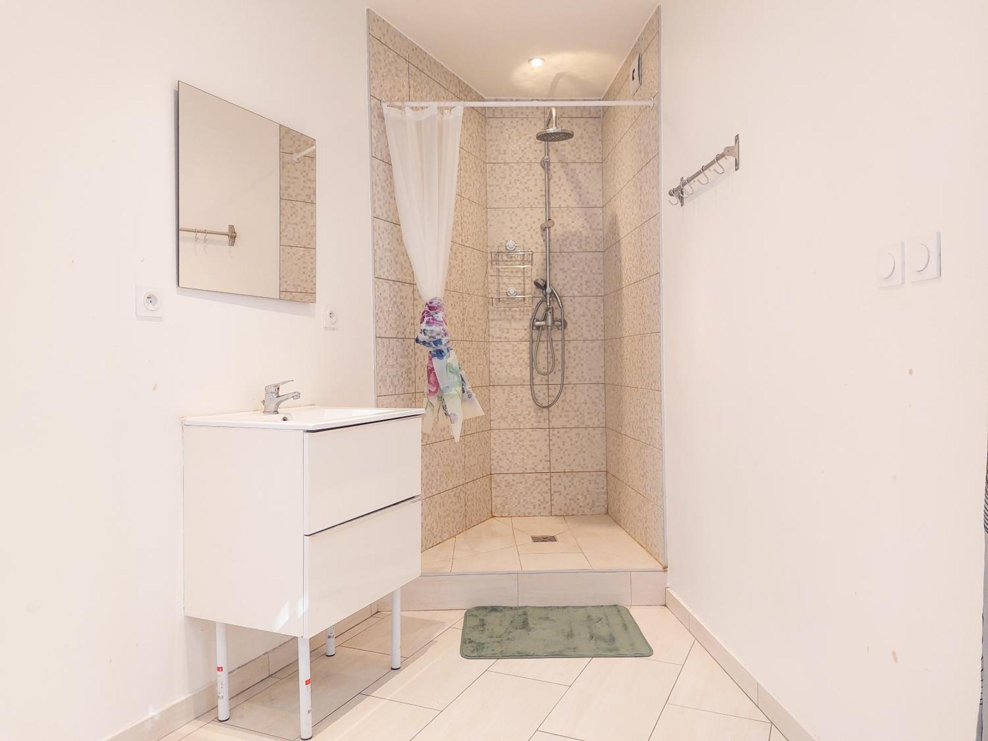 Charmant Appartement Pres Du Marche, Gare Et Port A 5Mn Toulon Kültér fotó